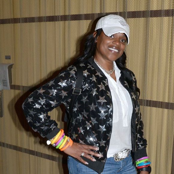 Meet your Posher, Sunshyne - Picture 1 of 1